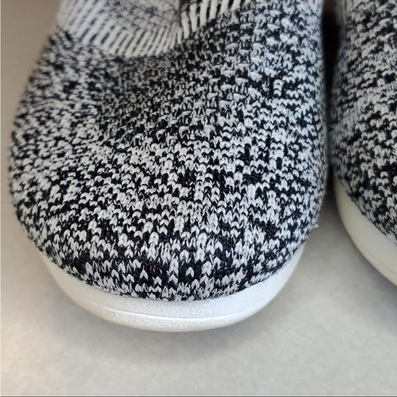 DKNY Angie Zip up Wedge Sneakers - Picture 6 of 13